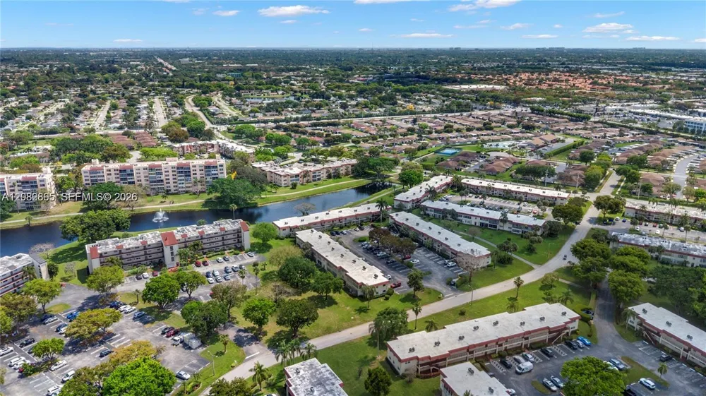 3 Abbey Ln #101 Delray Beach, FL 33446