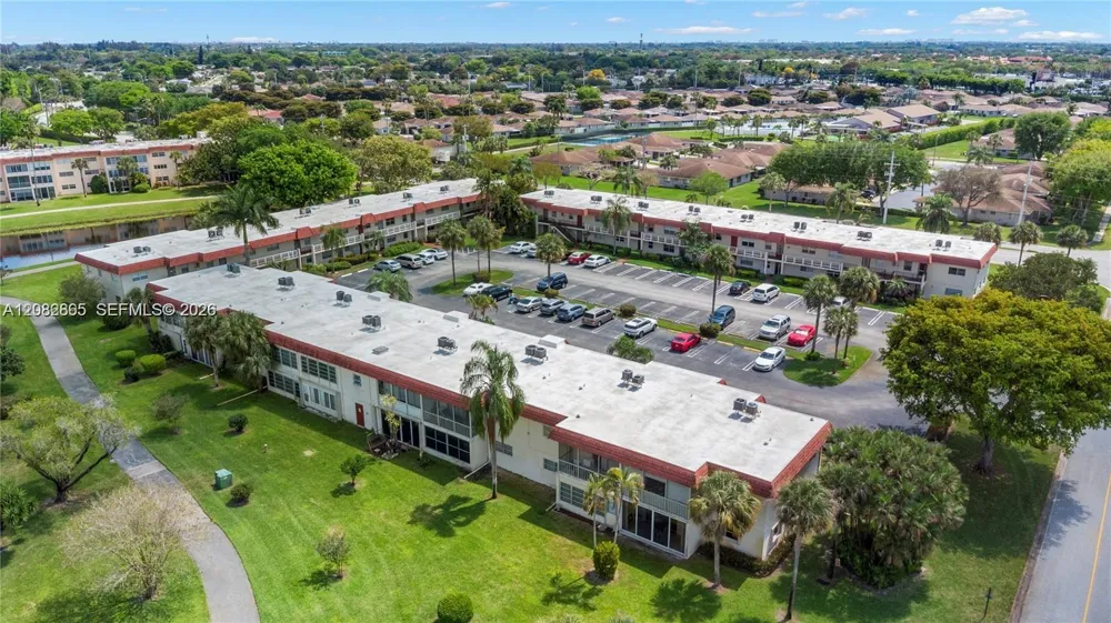 3 Abbey Ln #101 Delray Beach, FL 33446