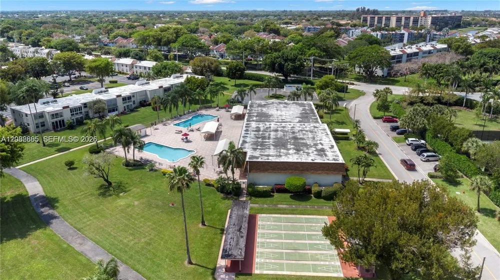 3 Abbey Ln #101 Delray Beach, FL 33446