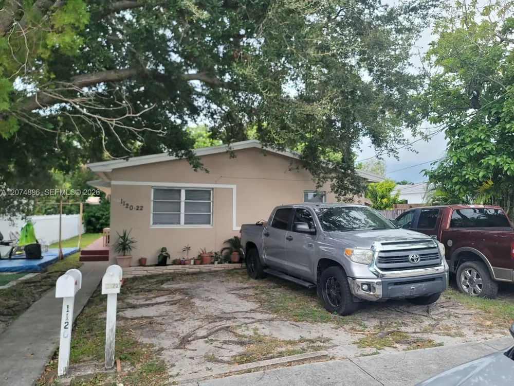 1120 NE 111th St Miami, FL 33161