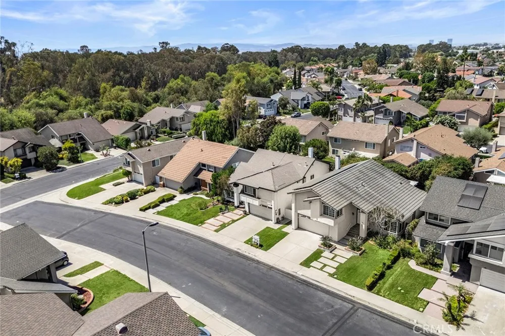 21551 Sitio Verano Lake Forest, CA 92630