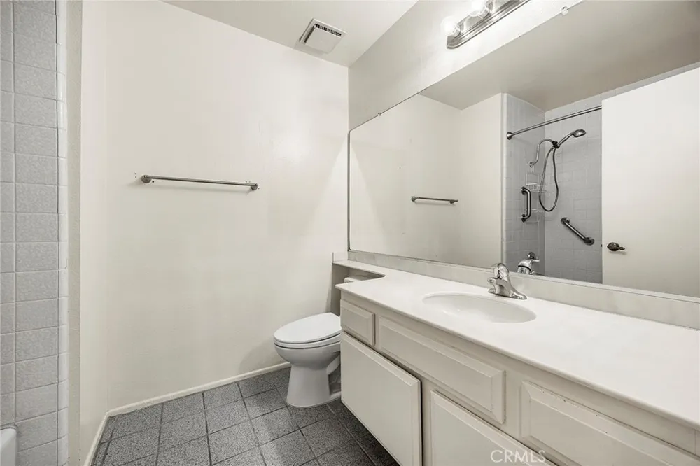 21551 Sitio Verano Lake Forest, CA 92630
