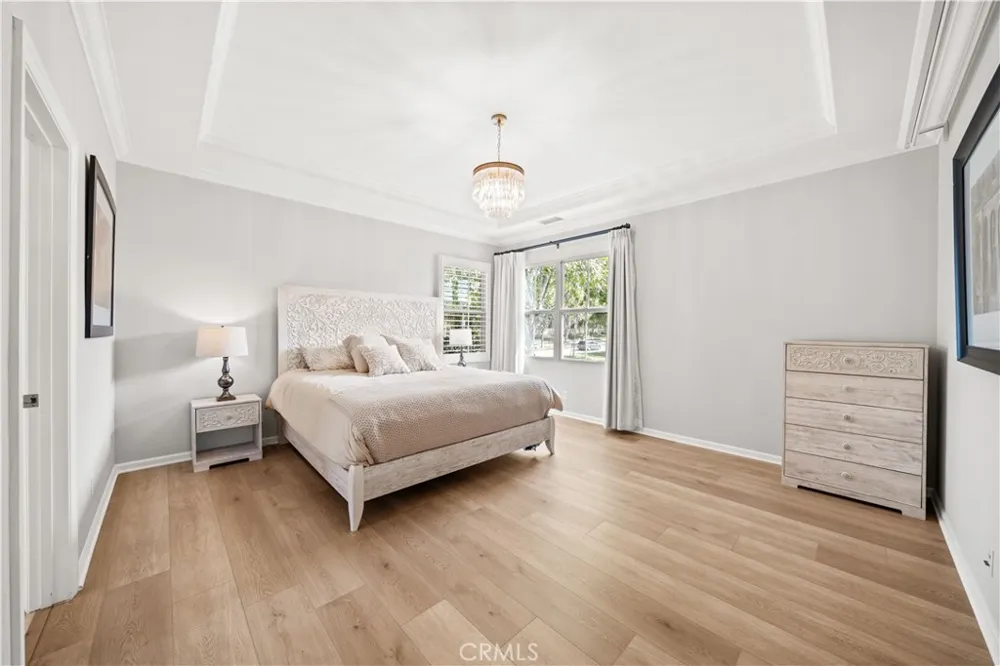 21 Fanpalm Irvine, CA 92620