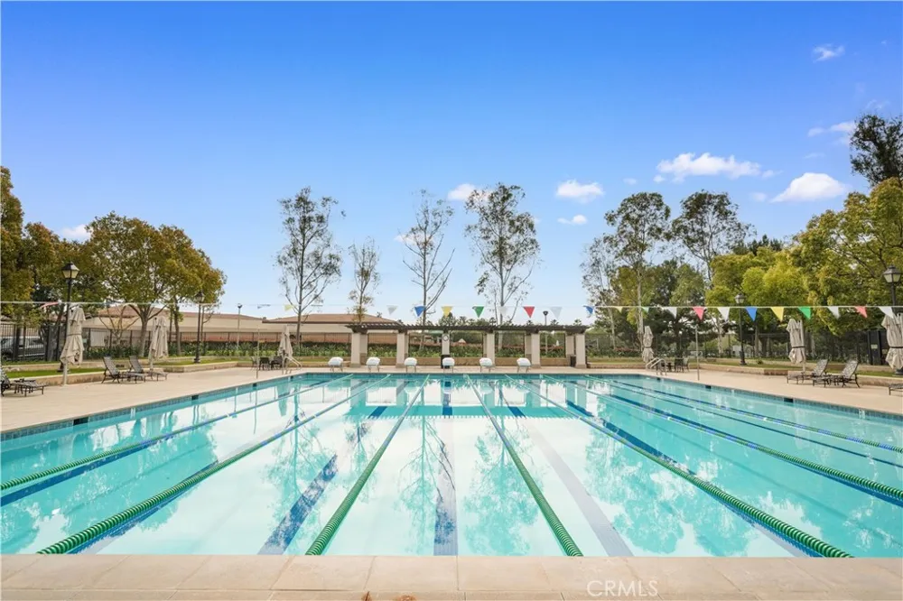 21 Fanpalm Irvine, CA 92620