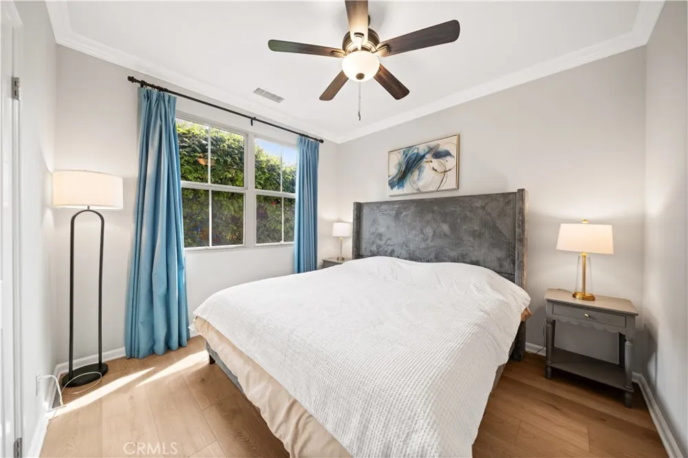 21 Fanpalm Irvine, CA 92620