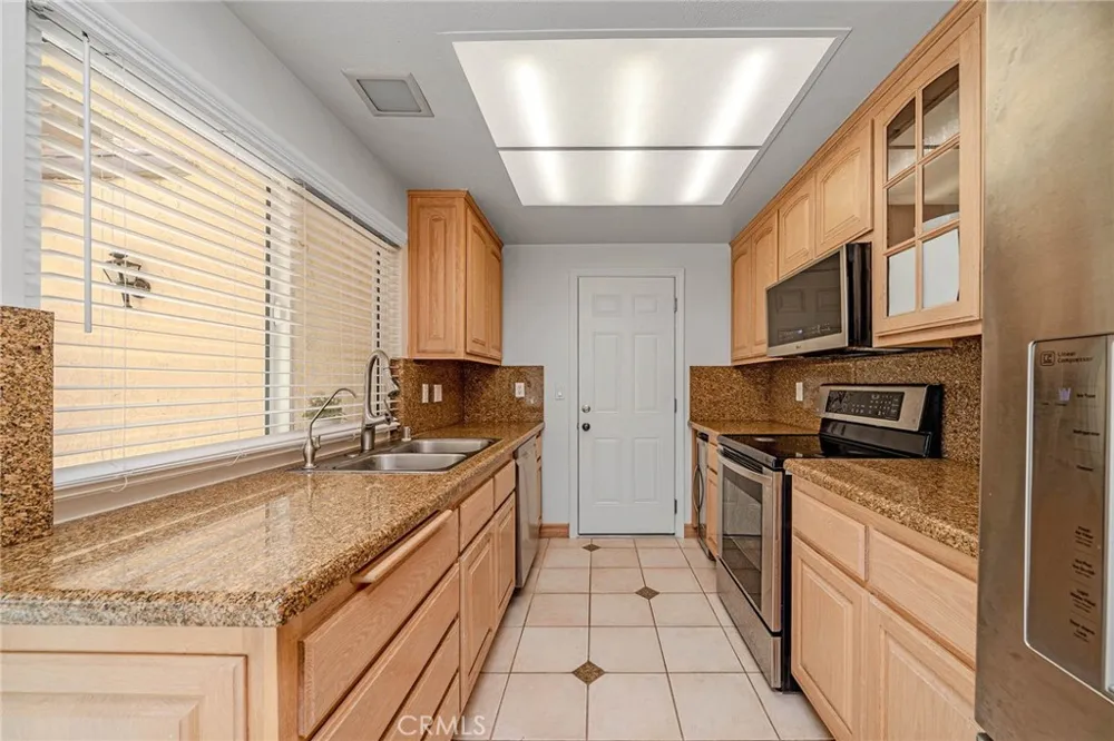 304 S Vista Del Canon Anaheim, CA 92807