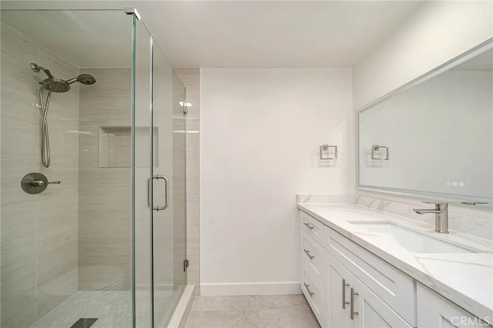 304 S Vista Del Canon Anaheim, CA 92807
