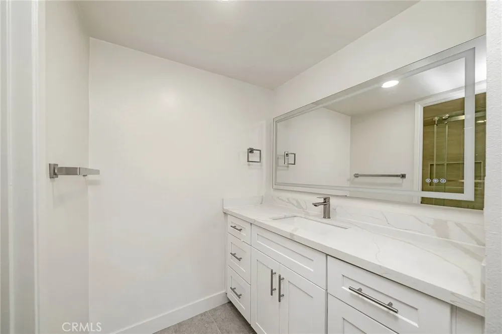 304 S Vista Del Canon Anaheim, CA 92807