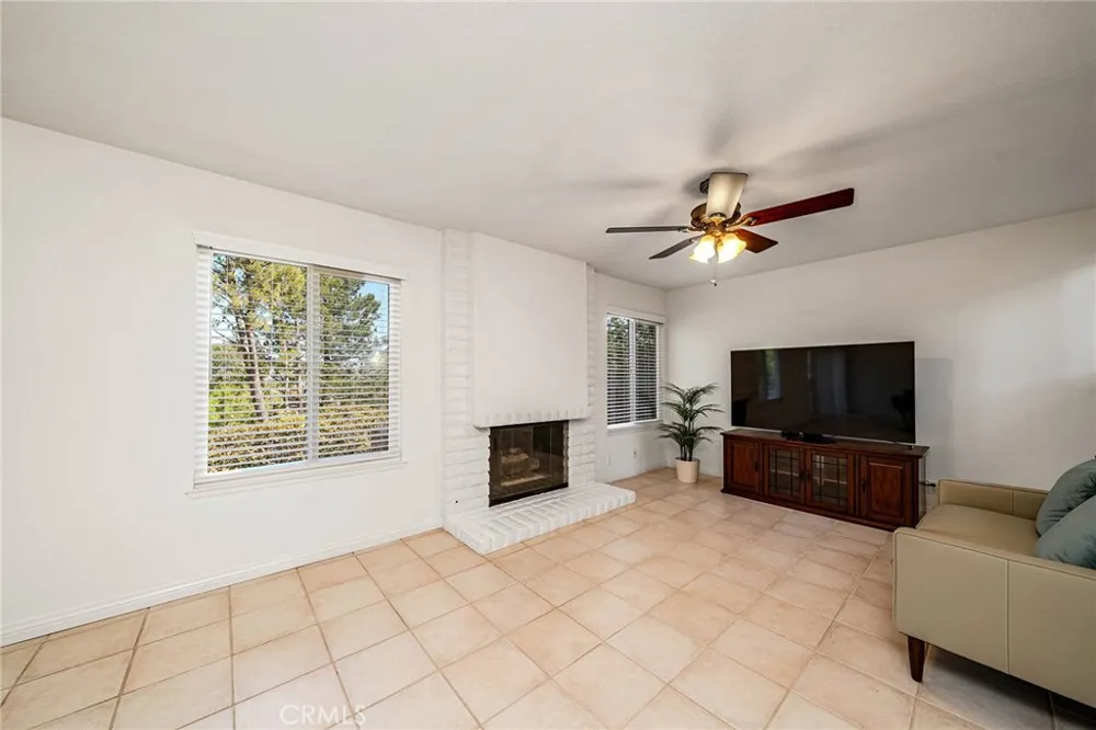 304 S Vista Del Canon Anaheim, CA 92807