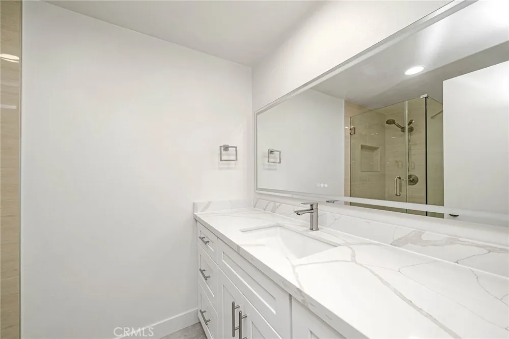 304 S Vista Del Canon Anaheim, CA 92807