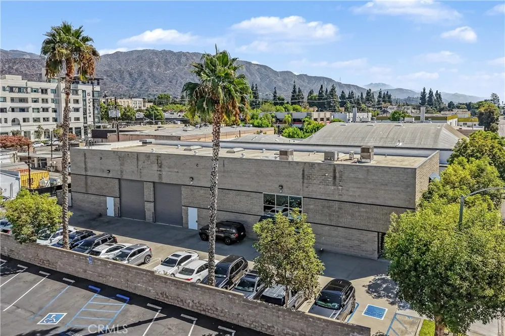 125 W Maple Monrovia, CA 91016