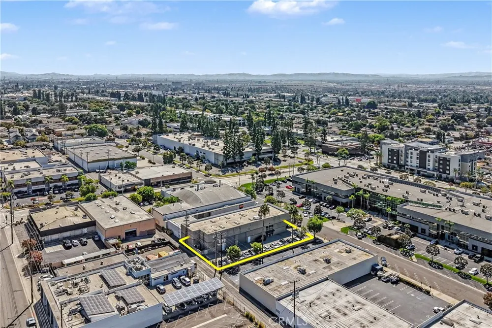 125 W Maple Monrovia, CA 91016