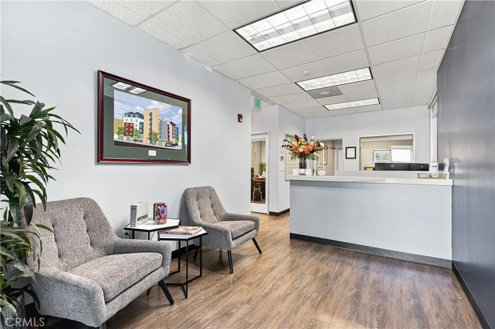 125 W Maple Monrovia, CA 91016