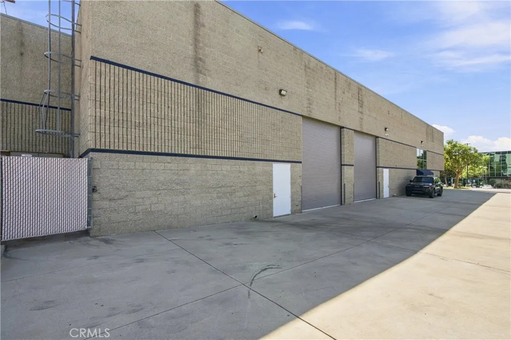125 W Maple Monrovia, CA 91016