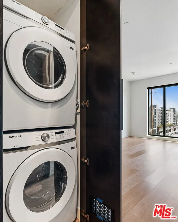 10700 Tabor Street #404 Los Angeles, CA 90034