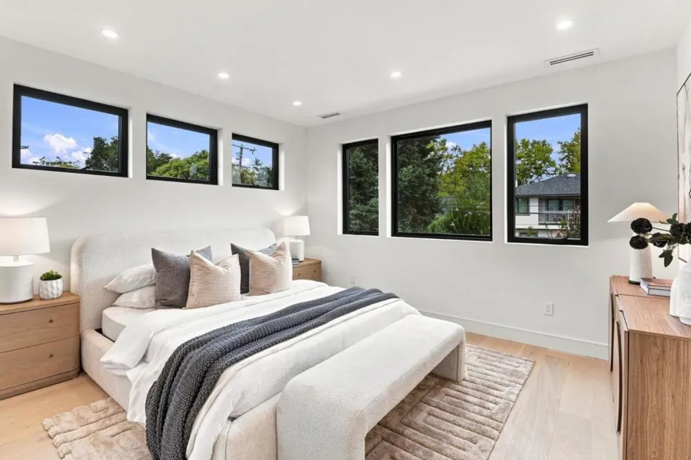 440 Hobart Avenue San Mateo, CA 94402