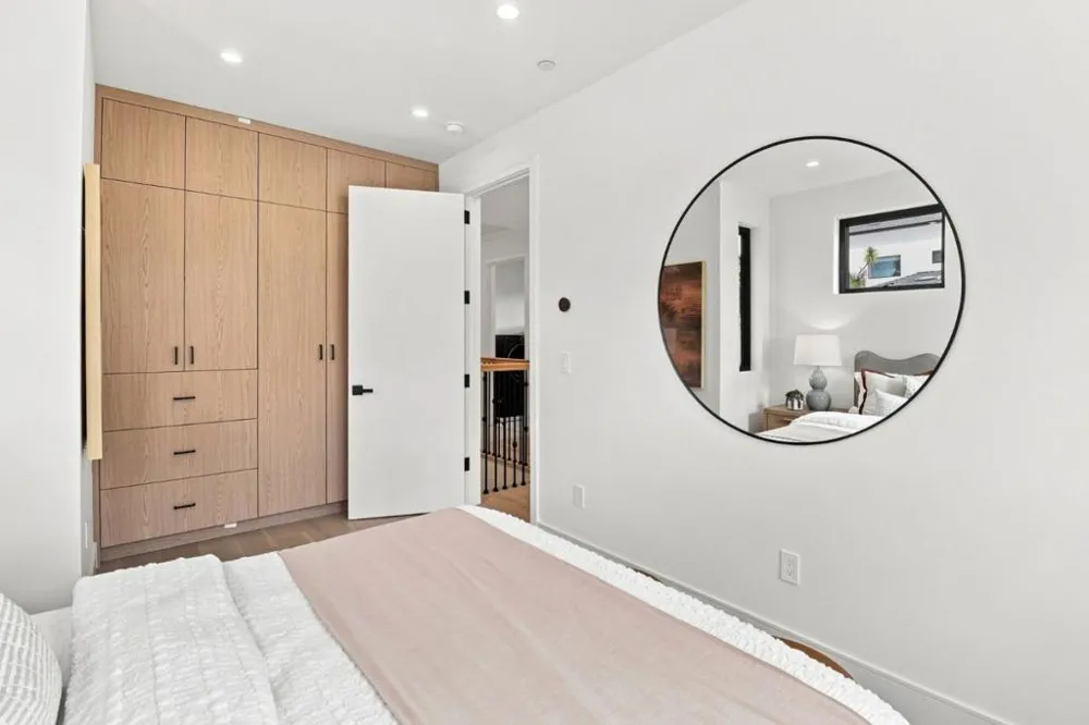 440 Hobart Avenue San Mateo, CA 94402