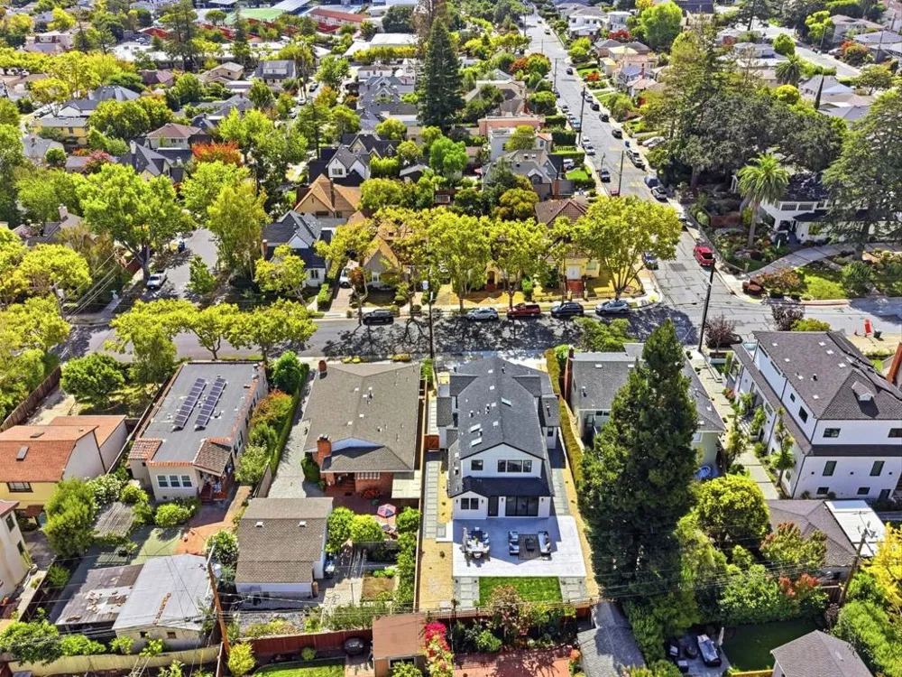 440 Hobart Avenue San Mateo, CA 94402