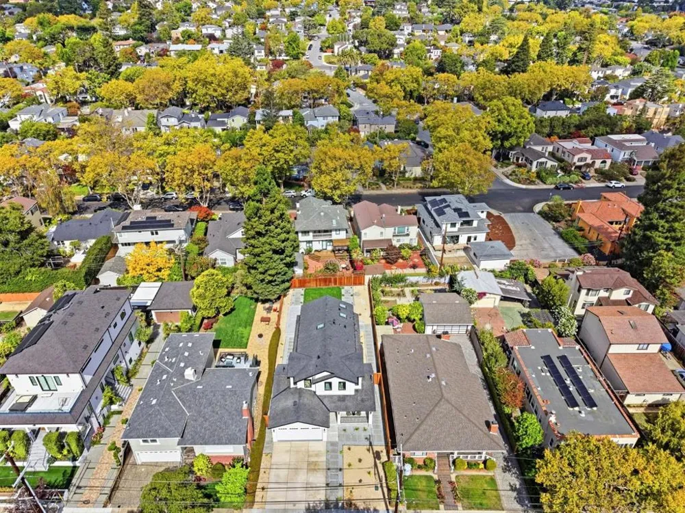 440 Hobart Avenue San Mateo, CA 94402