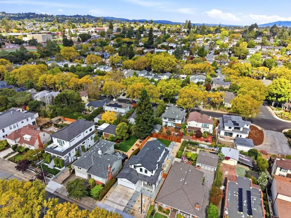 440 Hobart Avenue San Mateo, CA 94402