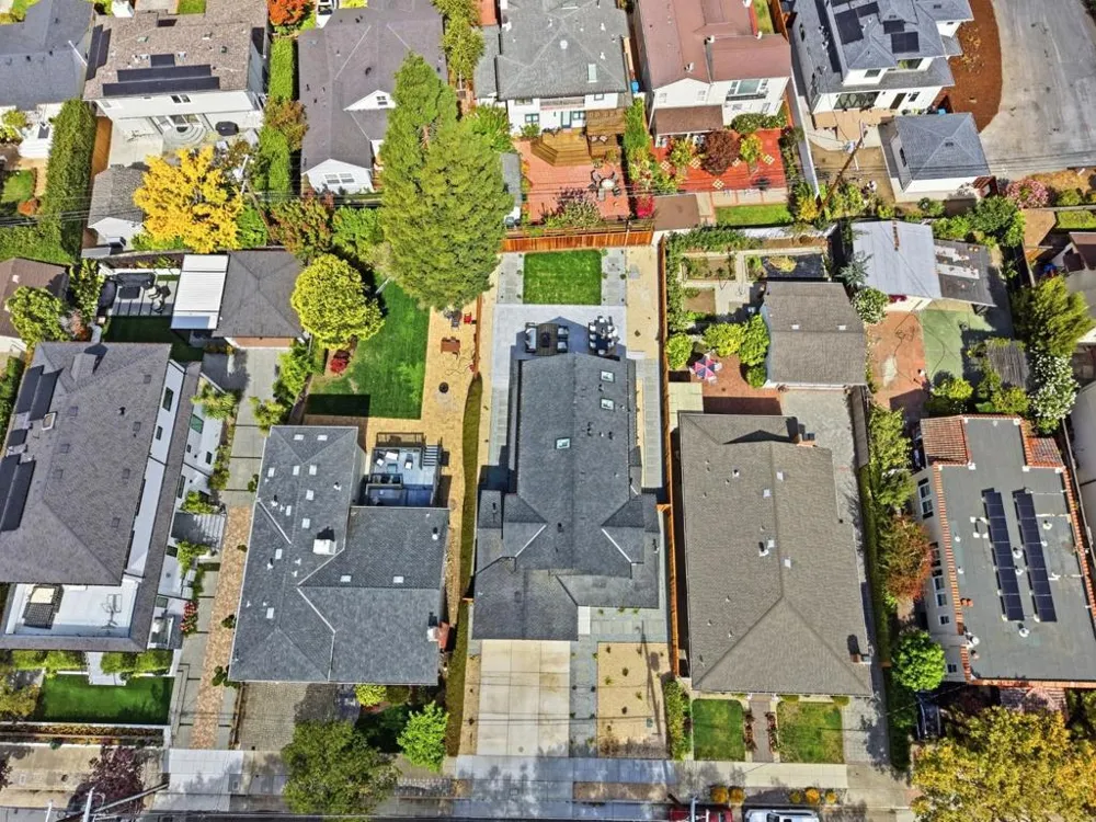 440 Hobart Avenue San Mateo, CA 94402
