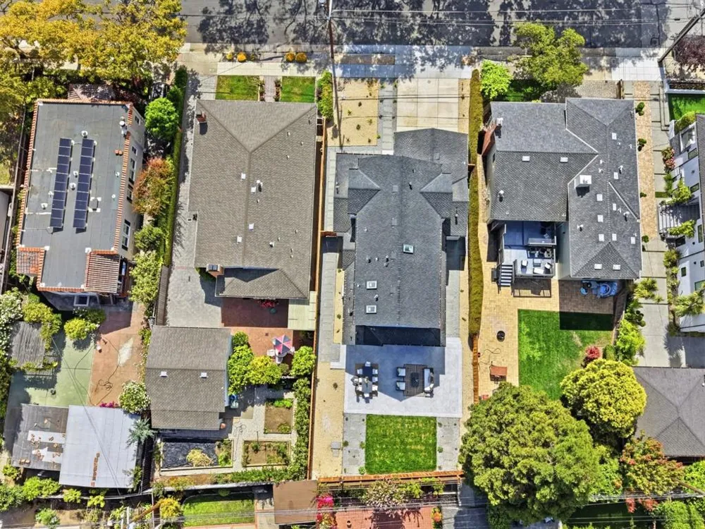 440 Hobart Avenue San Mateo, CA 94402