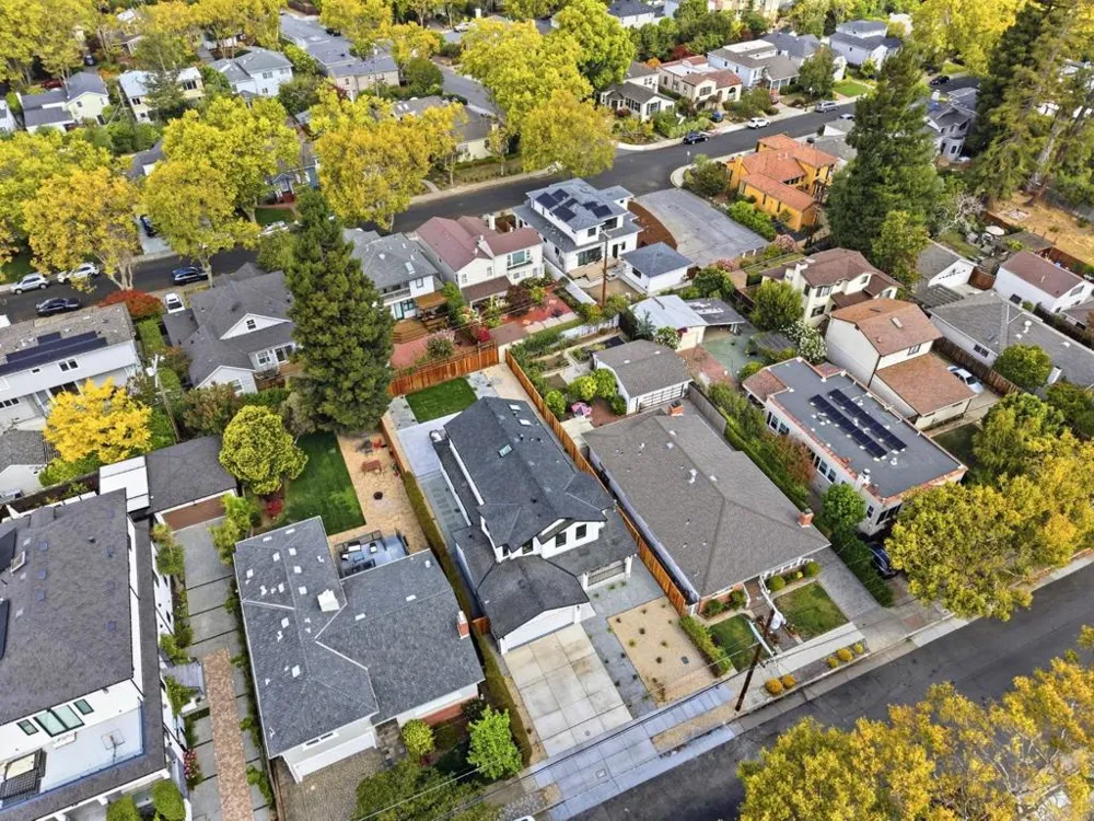 440 Hobart Avenue San Mateo, CA 94402
