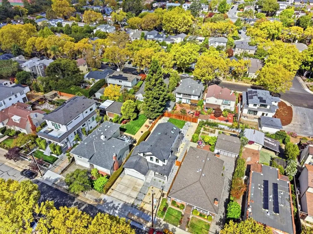 440 Hobart Avenue San Mateo, CA 94402