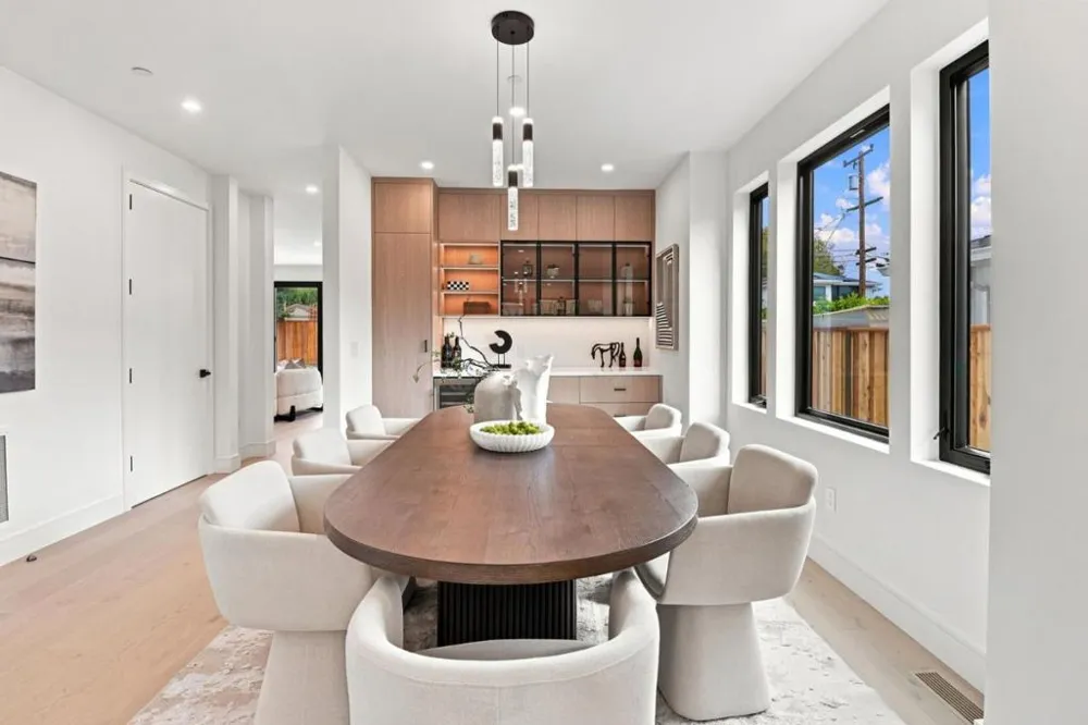 440 Hobart Avenue San Mateo, CA 94402
