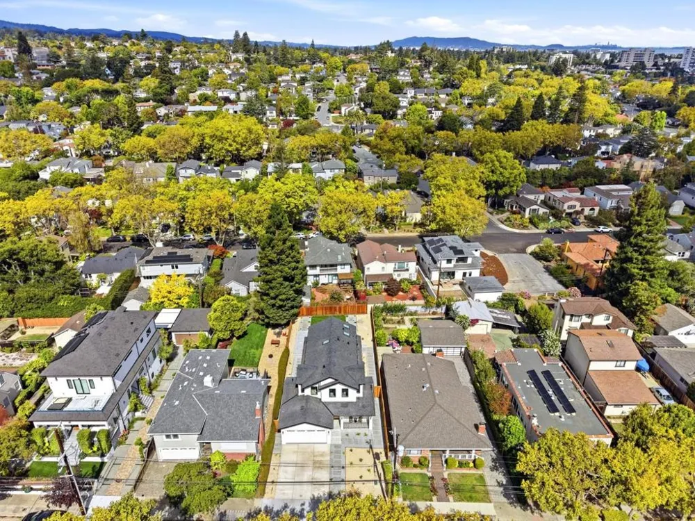 440 Hobart Avenue San Mateo, CA 94402