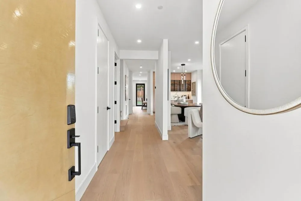 440 Hobart Avenue San Mateo, CA 94402