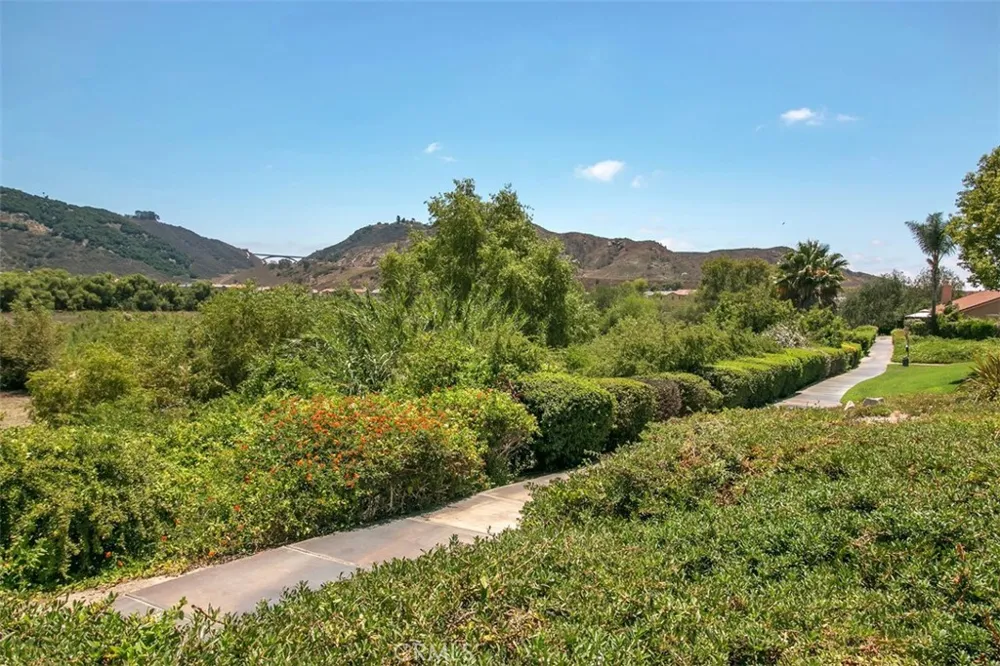 4933 Lake Shore Court Fallbrook, CA 92028