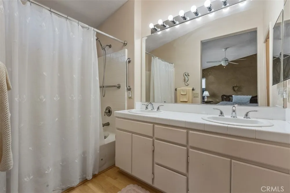 4933 Lake Shore Court Fallbrook, CA 92028