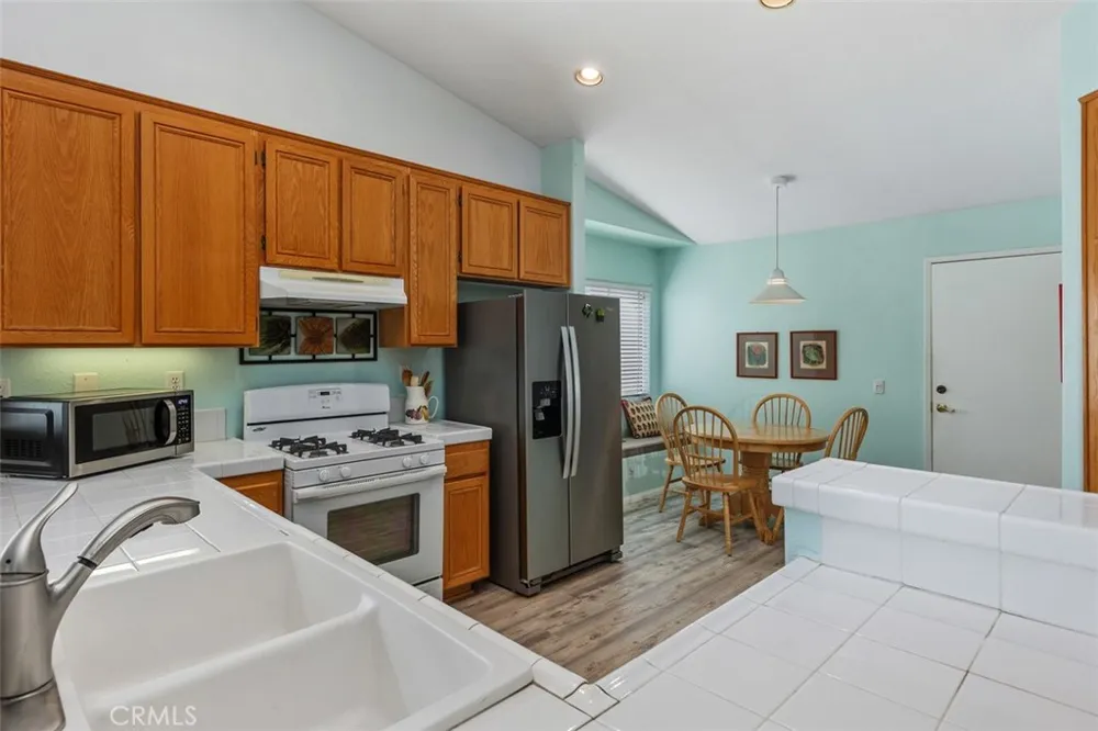 4933 Lake Shore Court Fallbrook, CA 92028