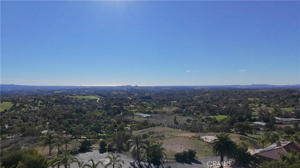1387 Las Vistas Fallbrook, CA 92028