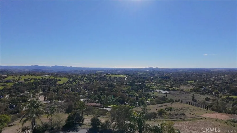 1387 Las Vistas Fallbrook, CA 92028