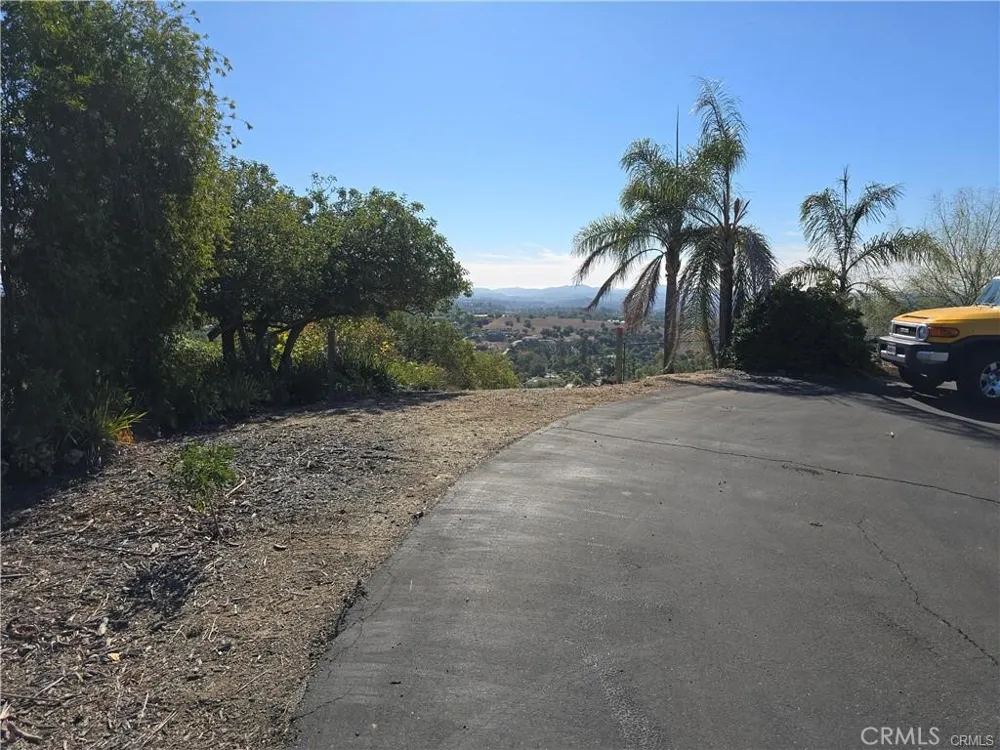 1387 Las Vistas Fallbrook, CA 92028