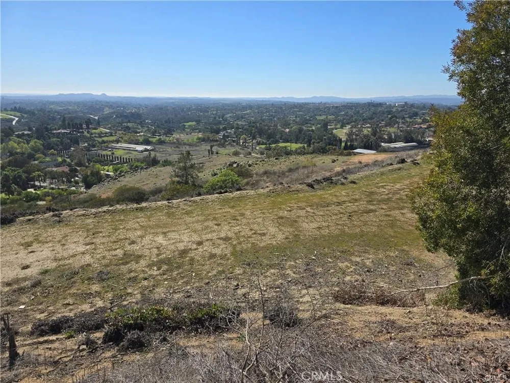 1387 Las Vistas Fallbrook, CA 92028