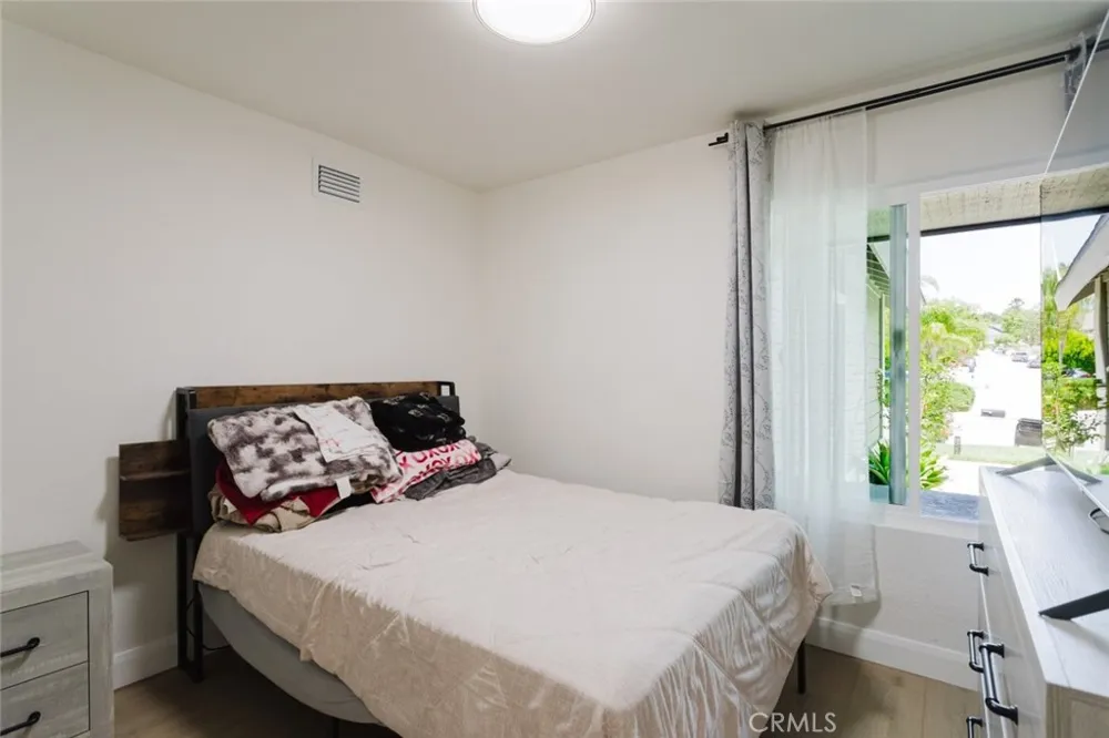23128 Calvello Drive Valencia, CA 91354