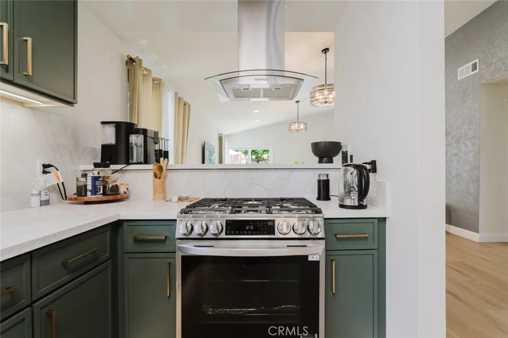 23128 Calvello Drive Valencia, CA 91354
