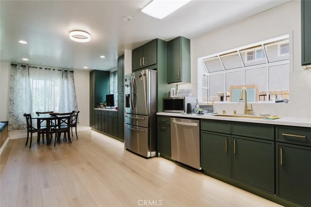 23128 Calvello Drive Valencia, CA 91354