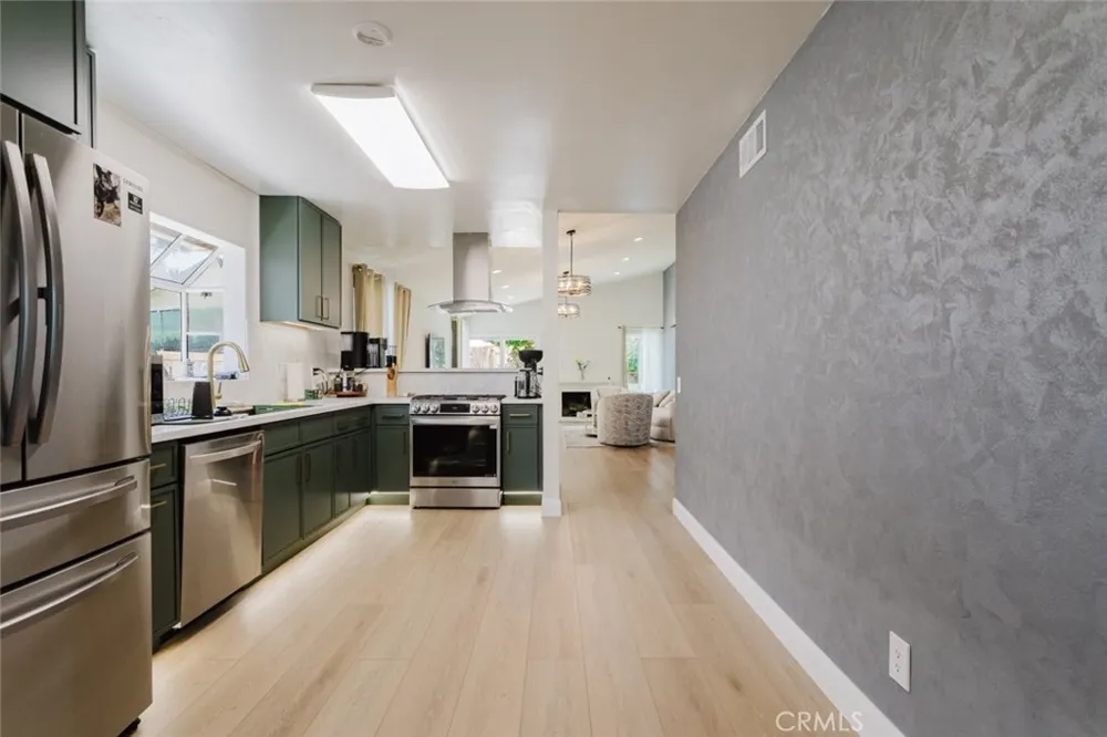 23128 Calvello Drive Valencia, CA 91354