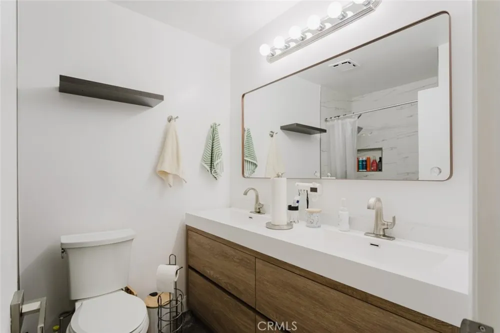 23128 Calvello Drive Valencia, CA 91354