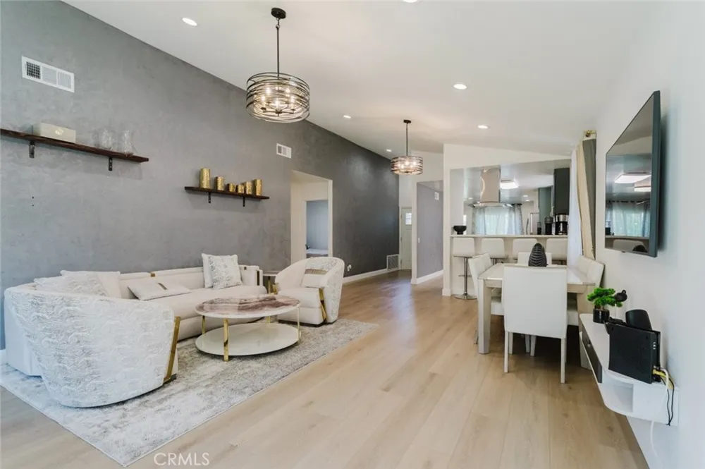 23128 Calvello Drive Valencia, CA 91354