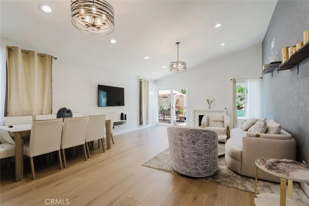 23128 Calvello Drive Valencia, CA 91354