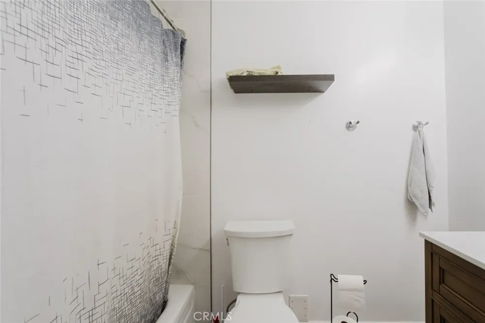 23128 Calvello Drive Valencia, CA 91354