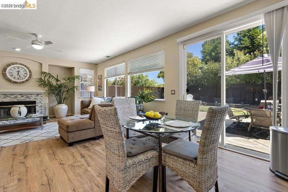 1854 Buck Mountain Ct Antioch, CA 94531