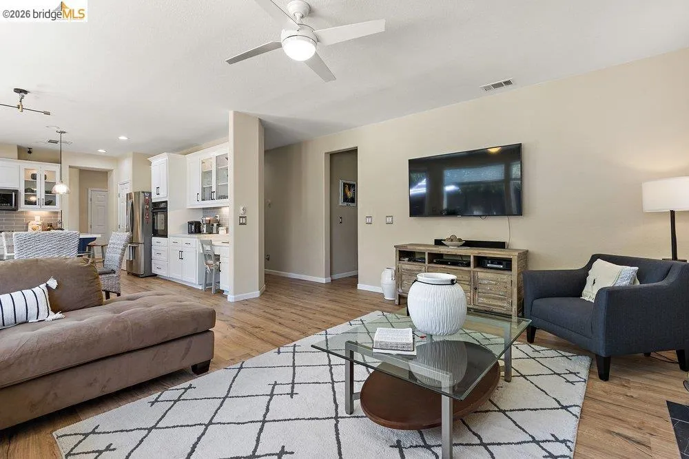 1854 Buck Mountain Ct Antioch, CA 94531