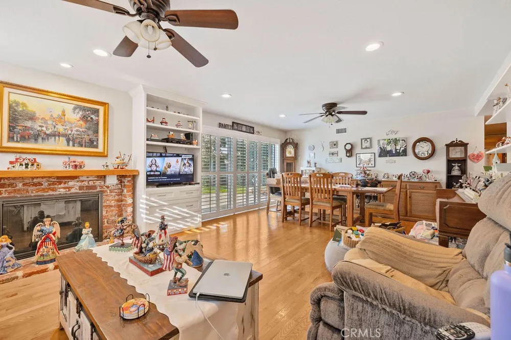 1144 El Camino Dr Costa Mesa, CA 92626