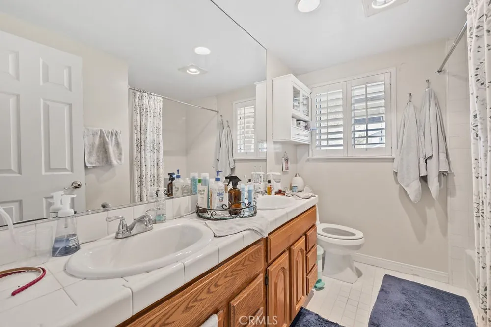 1144 El Camino Dr Costa Mesa, CA 92626